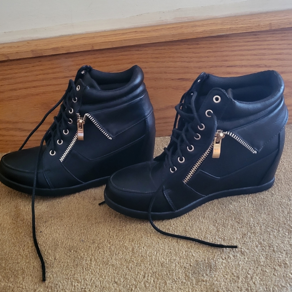 Ankle boots